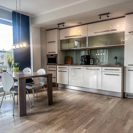 Spacious 1-br, Central, Fully Equipped, Smart Tv Appartamento